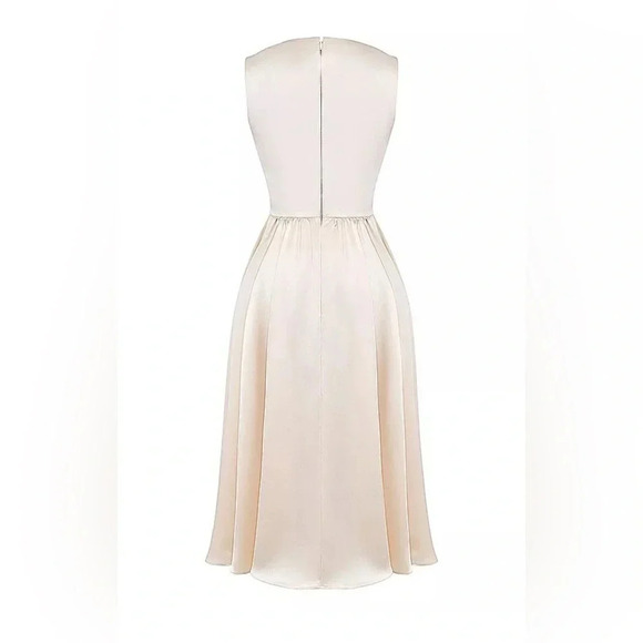 HOUSE OF CB 'Shayla' Vintage Cream Midi Dress - Picture 5 of 5